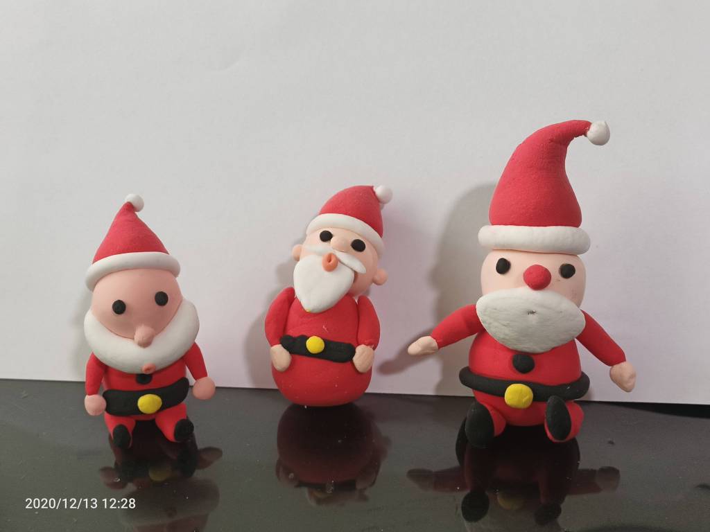 Santa in the House! Two clay workshops in Two Community&nbsp;Centres.