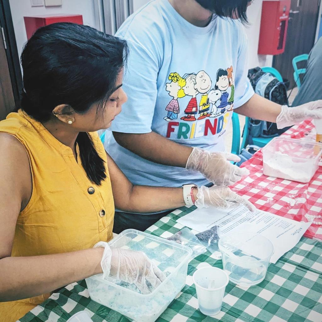 Jalan Besar CC June Holiday Art Workshops [Bath bombs/brush lettering/DIY resin&nbsp;Jewelry]