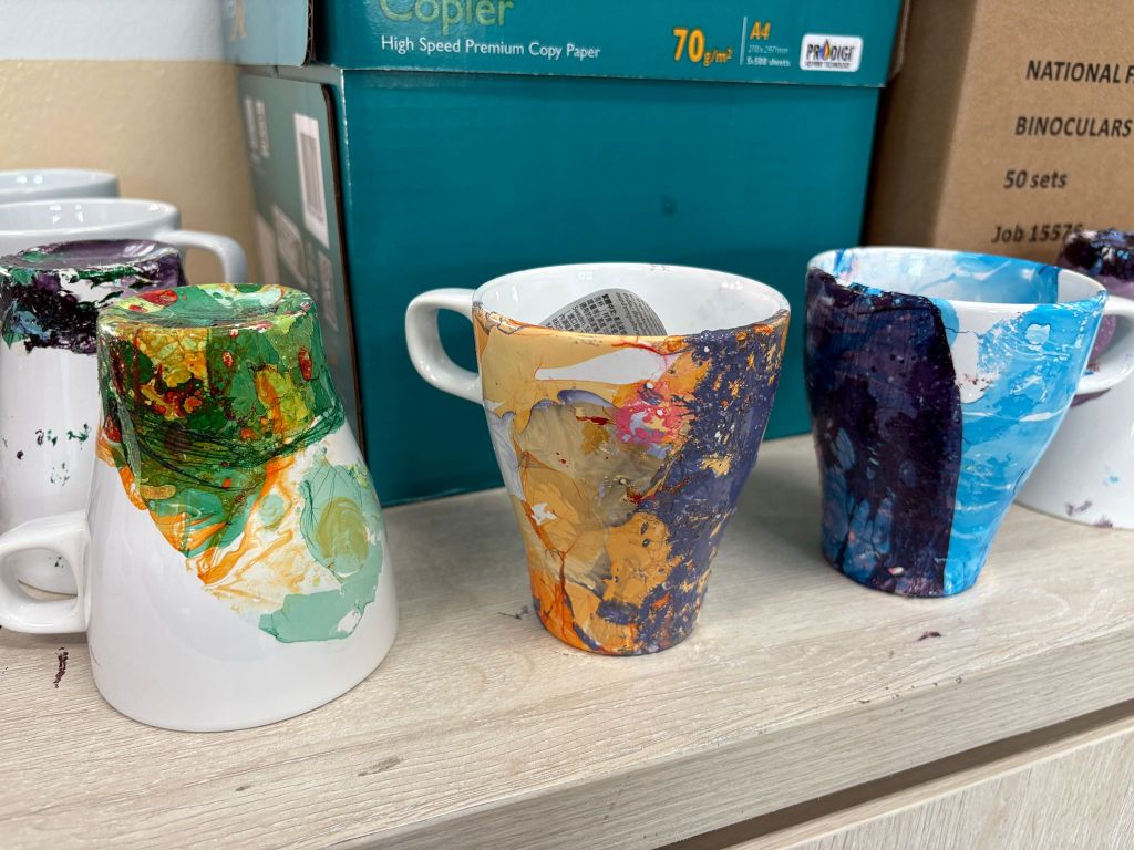 Temasek Primary – Marbling&nbsp;Mugs